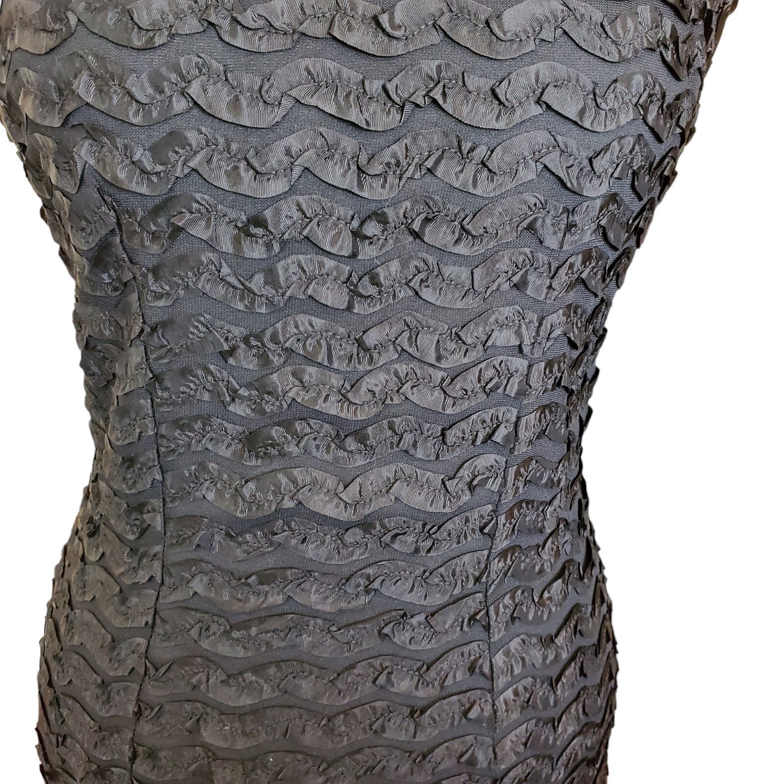 Vintage 60s Mod Black Sleeveless Textured Ruffle Dress Size 6 To 8 Knee Length