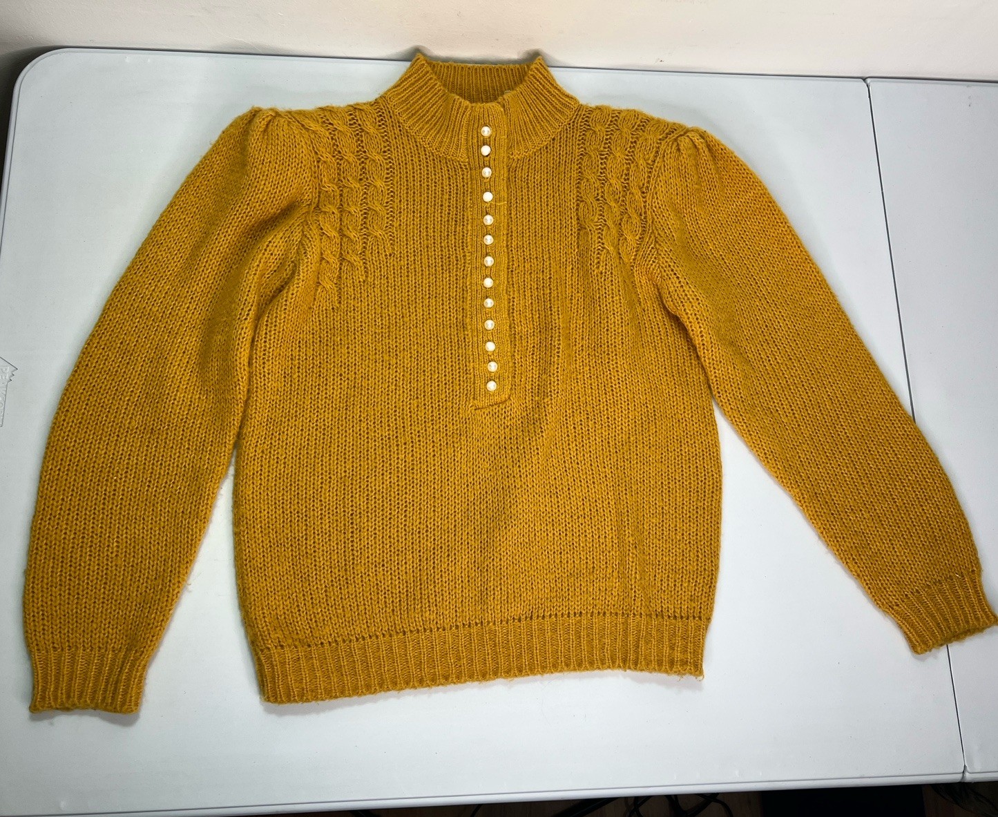 VTG Mustard Yellow Cable Knit Sweater Women’s Faux Pearl Button Detail Sz Small