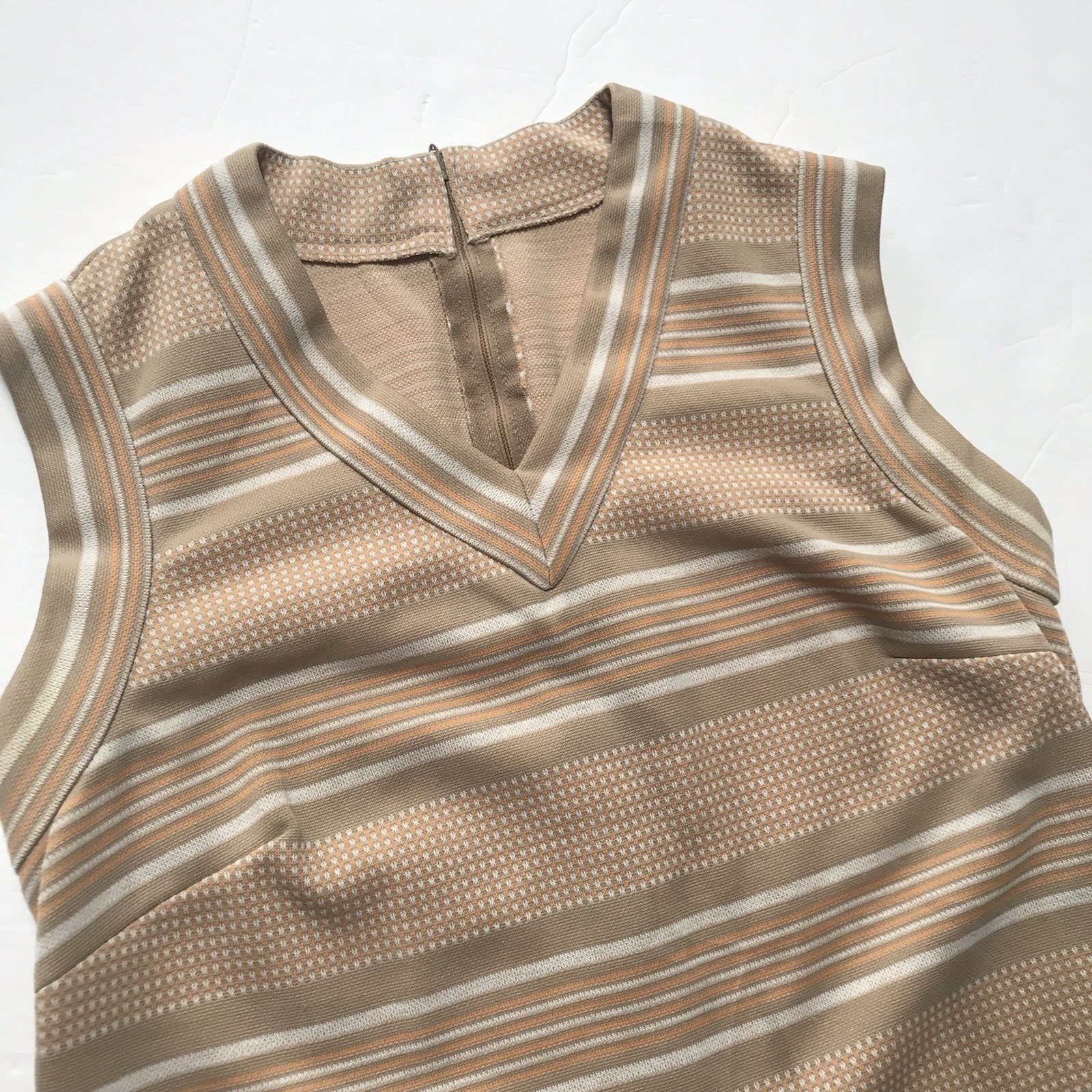 Vintage 60s 70s Women Small Medium Top Striped Knit Tennis Preppy Mod Beige Tank