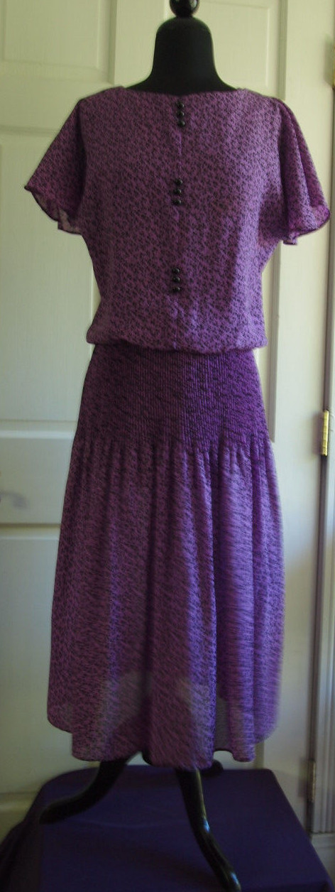 Vintage 80’s Alison Peters blowsy dress s. 8 med, flattering, versatile length