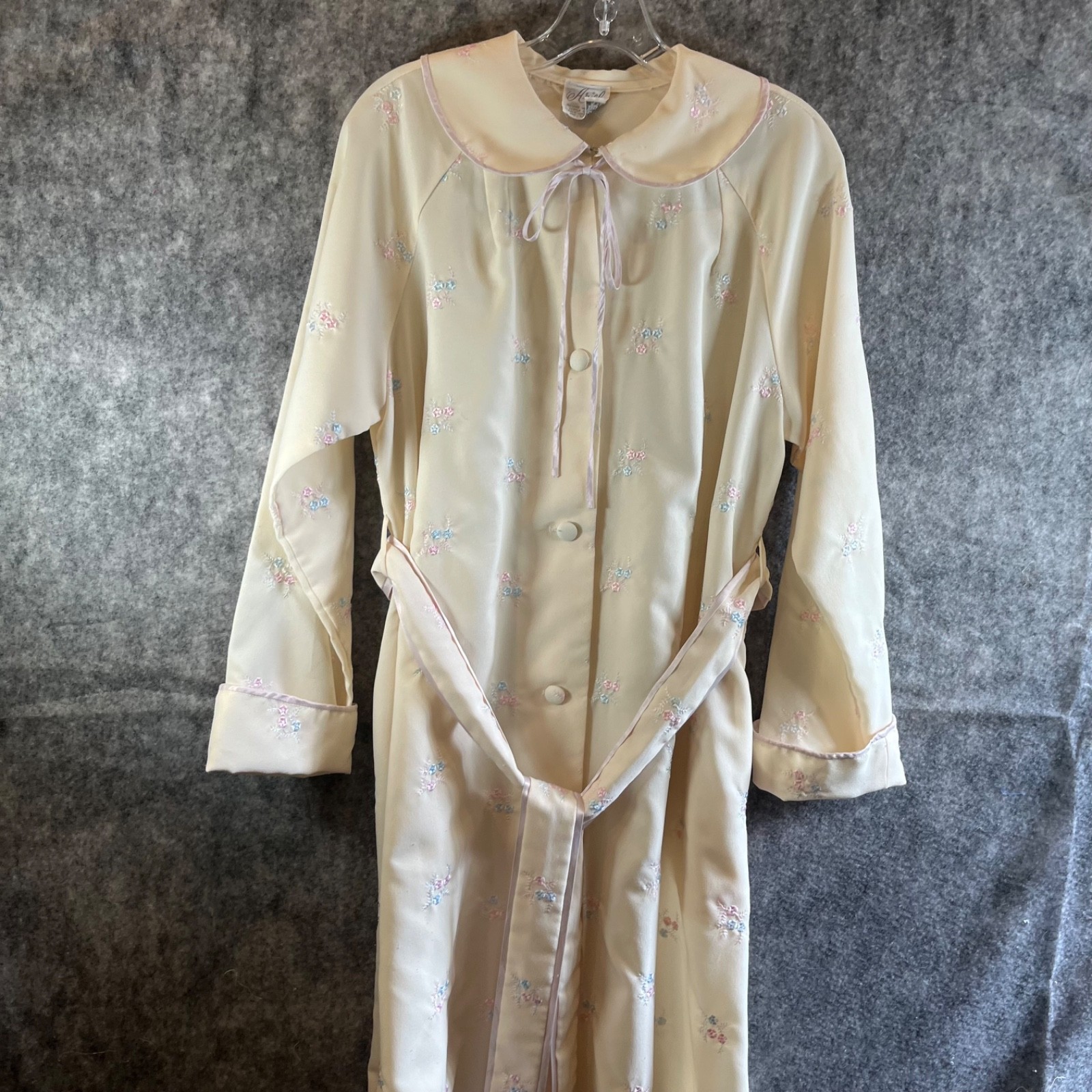 Vintage Ariel Embroidered Cream Robe Sz. S Belt Cuffs Pockets Long EUC