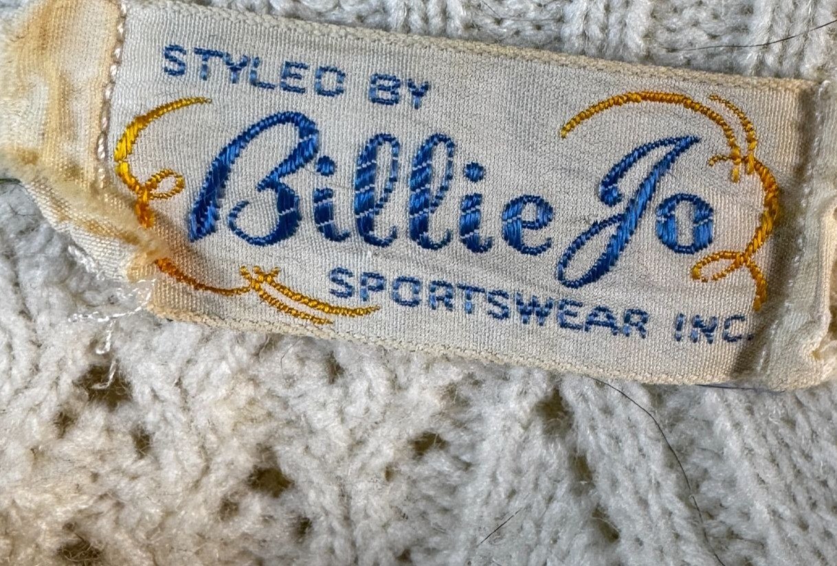 Vintage Billie Jo Sportswear Shawl Boho Hippie Hand Knit Crochet Poncho Pearl
