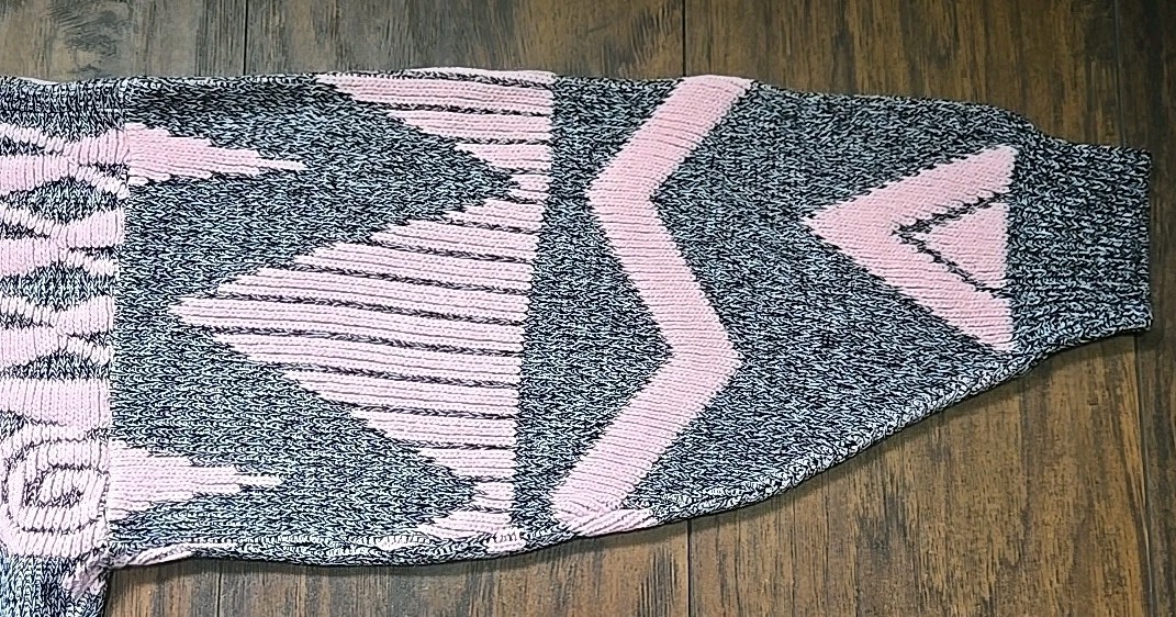 Vintage ADELE 80s Sweater Pink Black Geometric Knit Pullover 20×24 Retro M USA