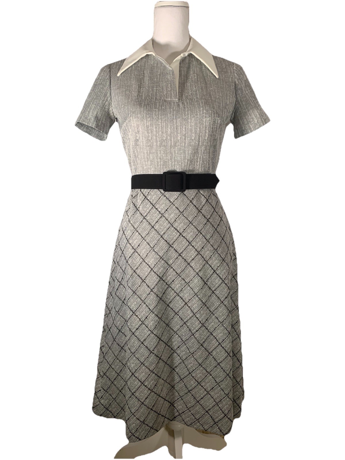 1970s Vintage Kay Windsor Two Piece Gray White Black Dress Suit Set Small