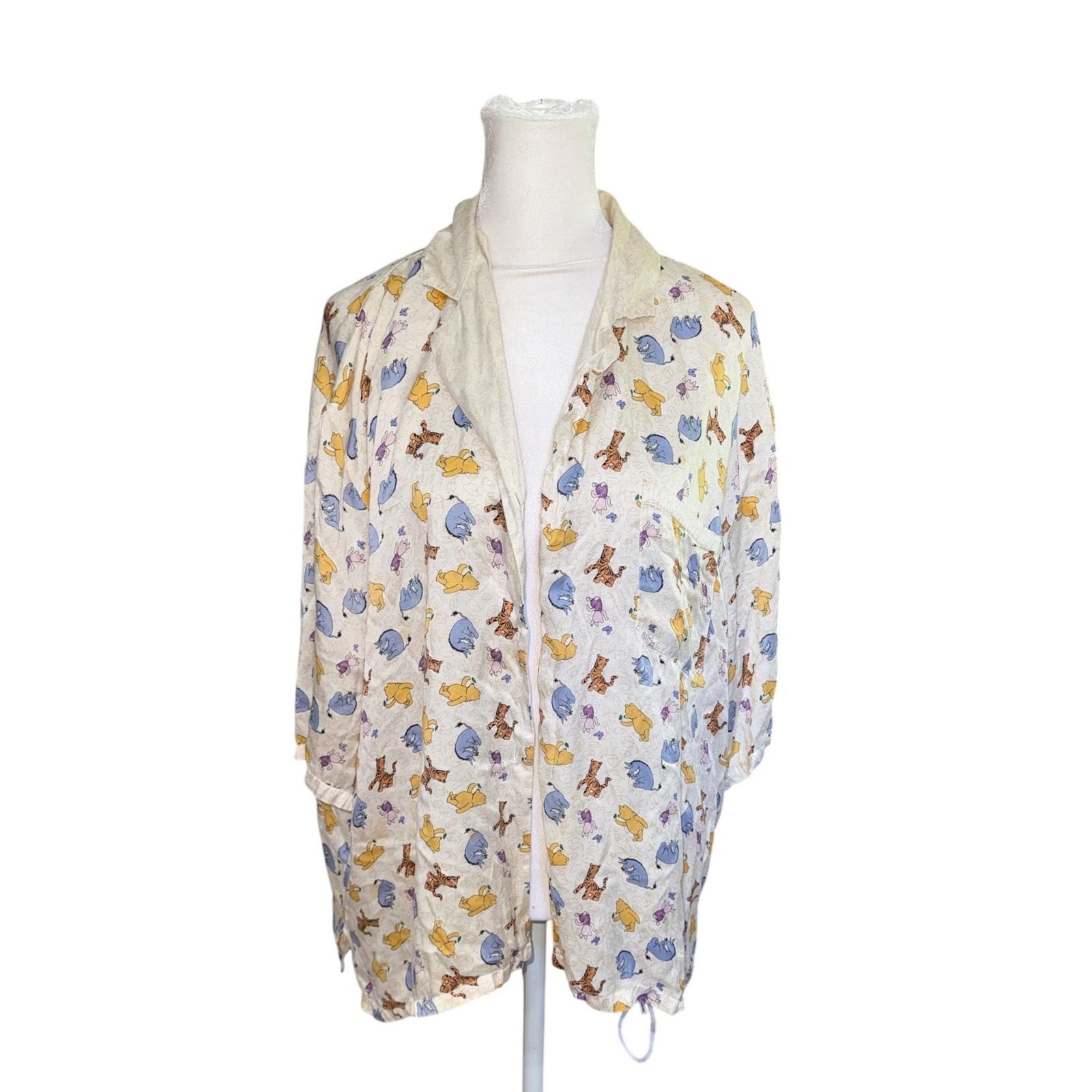 Vintage Walt Disney World Winnie the Pooh 100% Silk Pajama Shirt Cream Medium