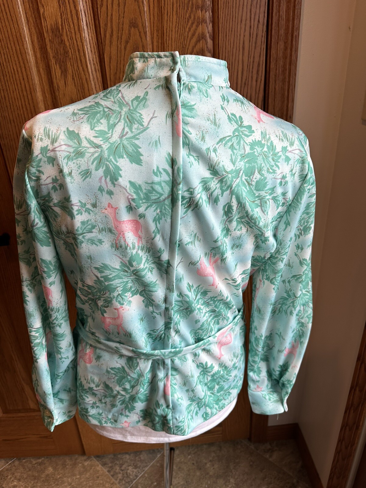 60’s Vintage Top Stand Up Collar Mint Pink Deer~Belt Zipper Back ~S/M Shirt