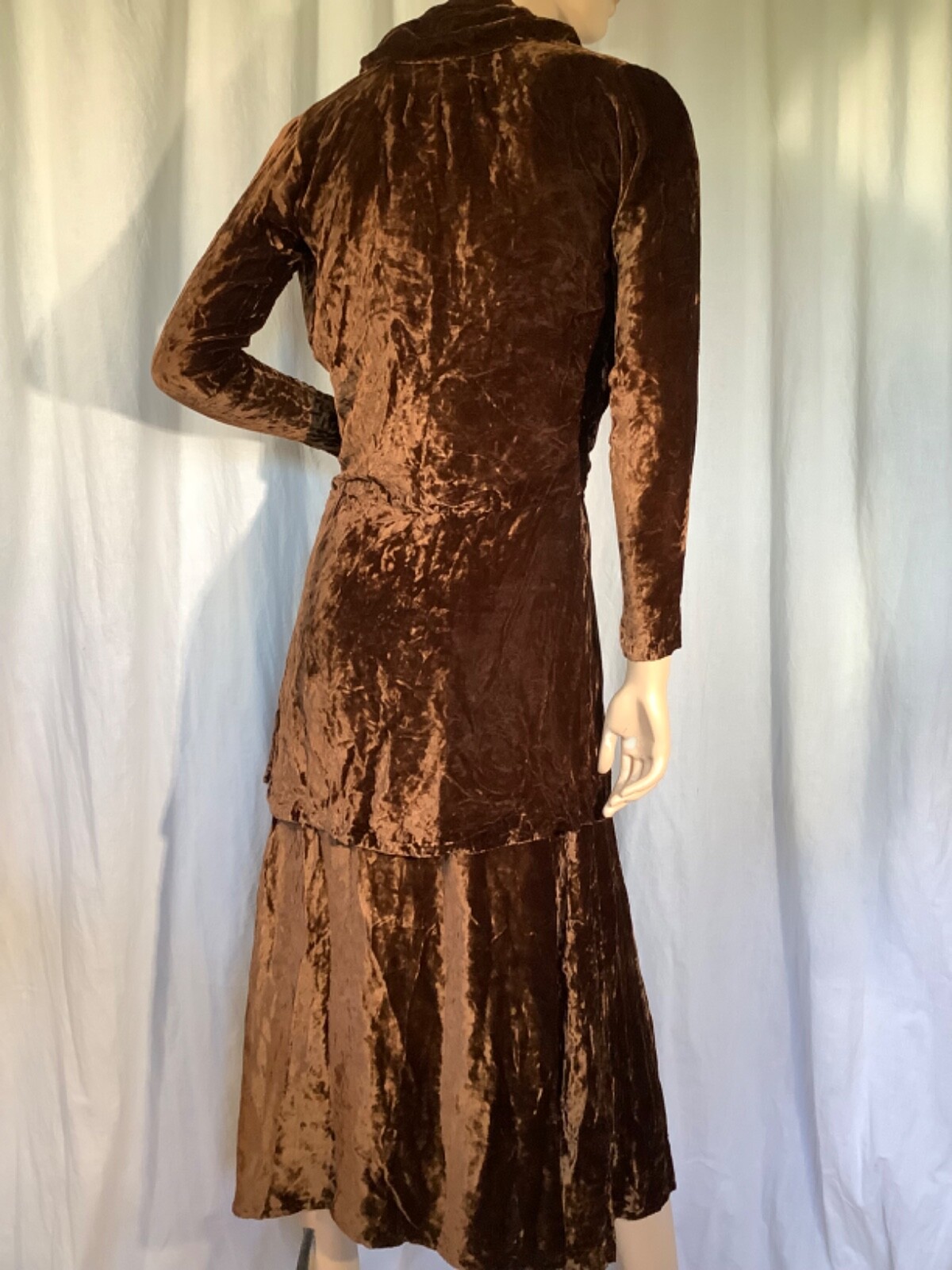 Art Deco vintage 30s draped 2 piece Dress peplum Top skirt Crushed velvet Brown