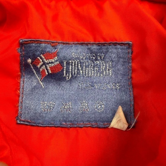 Vintage Jungerig Ski Wear Red Puffer Jacket Womens Medium Retro Winter Coat