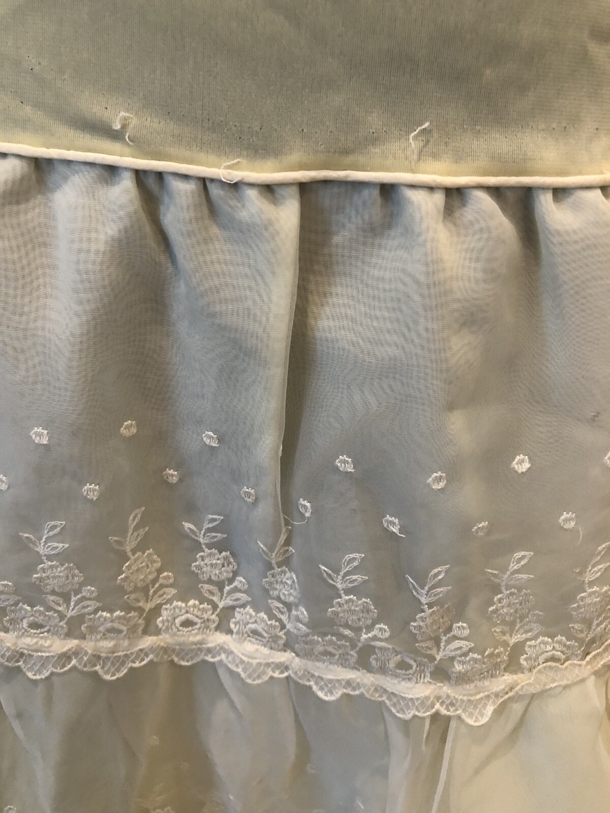 Vintage Ivory 50s Silky Nylon & Lacy Taffeta Jive Rockabilly Half Slip Petticoat