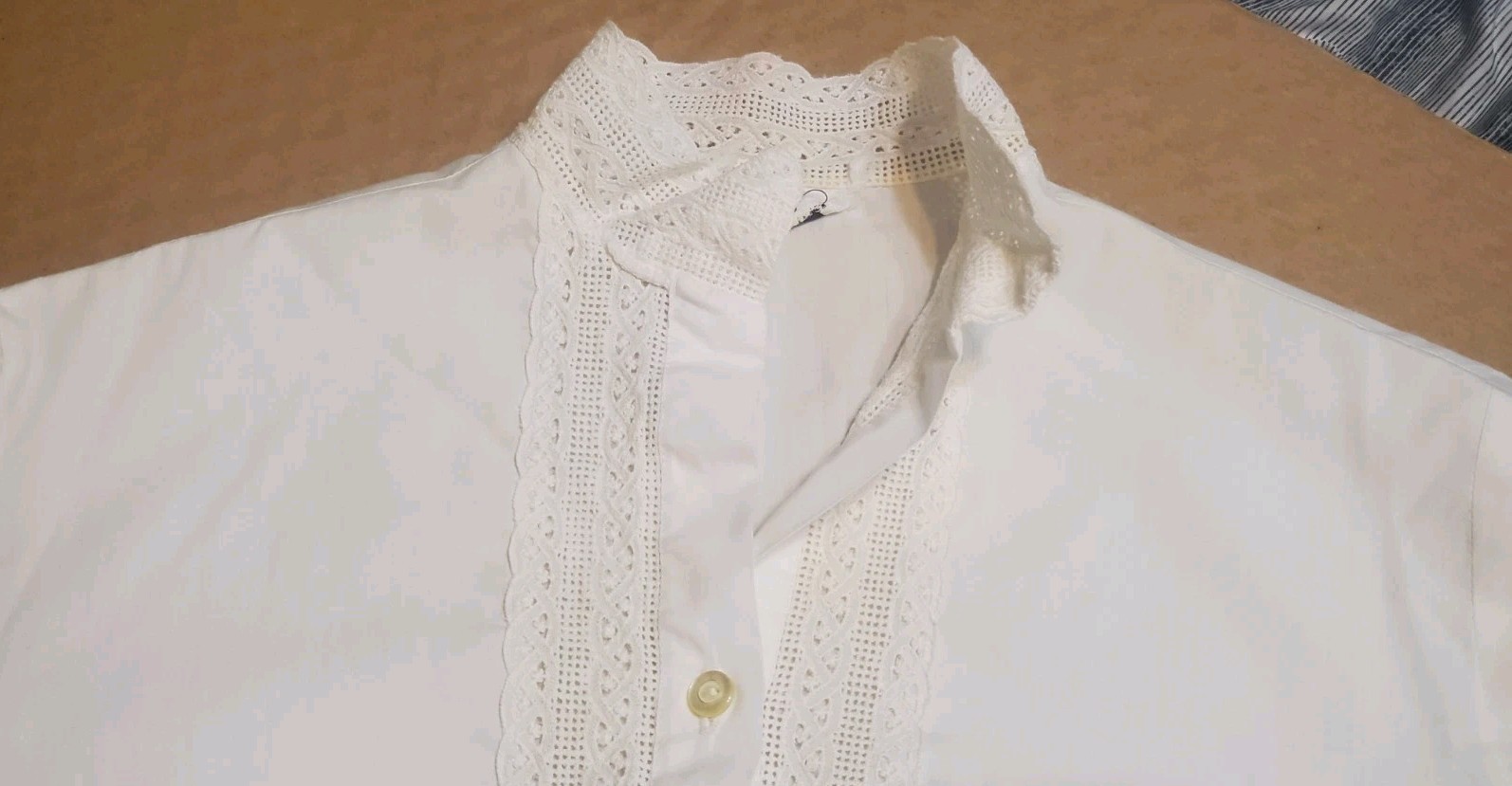Vtg Terry Styled Chicago White Crop Top Lace Insert Trim Midriff Pinup Blouse