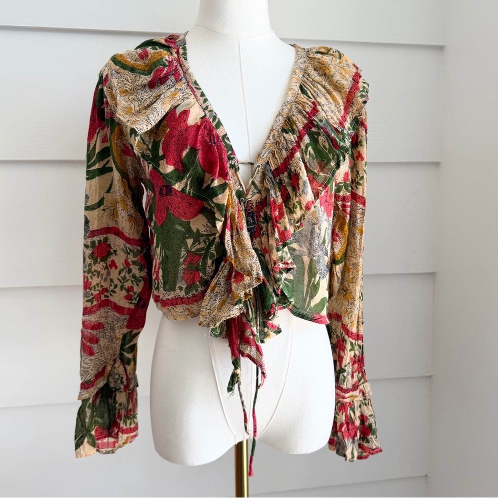 Vintage Boho Floral Cropped Ruffle Trim Blouse size L Festival Bohemian