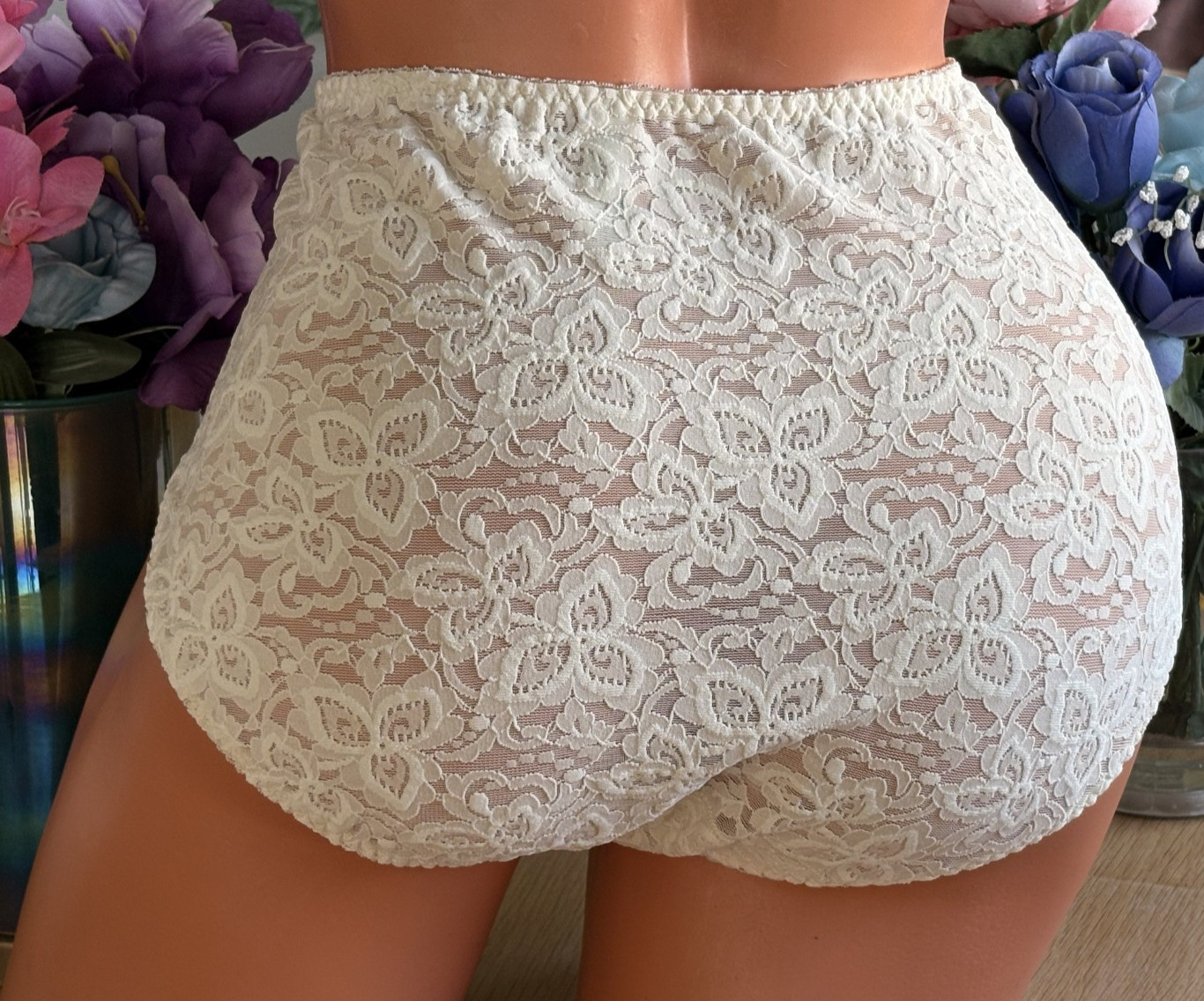 BALI XL Ivory Lace N Smooth Light Control Shaper Hi Cut Brief Panties #8732 NEW