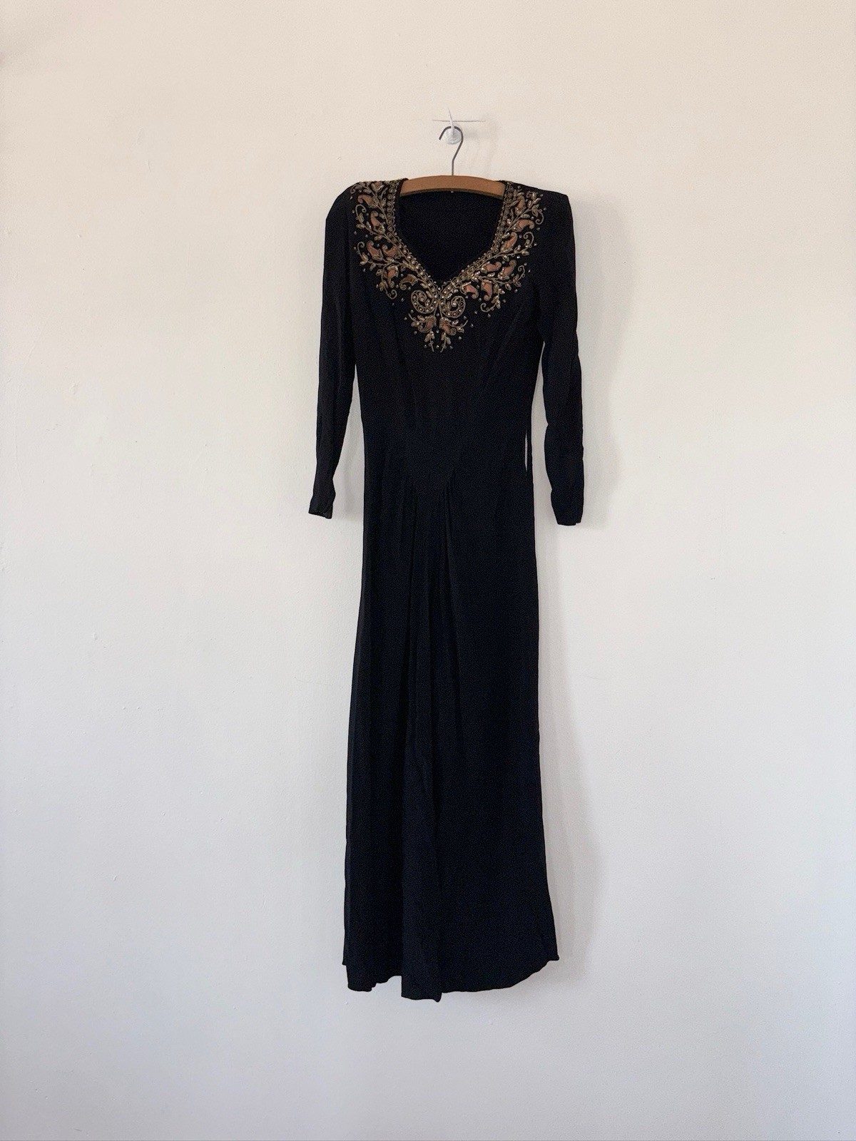 Vintage 40s Glamorous Slinky Crepe Evening Gown With Gold Bullion Embellishments