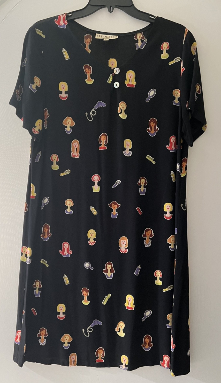 David Dart Vintage Shift Dress M Black Rayon S-Sleeve Pop Art Hair Stylist Print