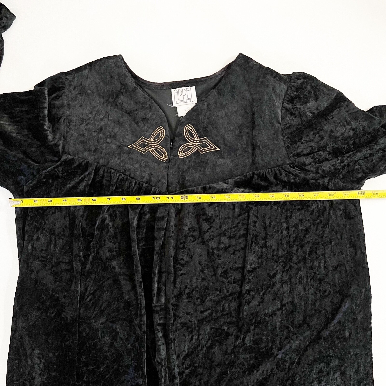 Vtg Appel Robe House Coat Blk Crushed Velvet Zip Quilted Chest Gold Pockets Sz L