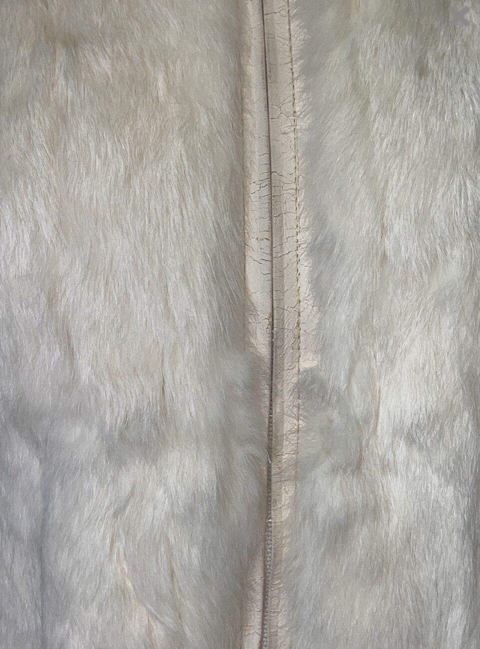 Stunning Vintage 1970’s Genuine White Rabbit Fur Coat – Luxe High Fashion Jacket