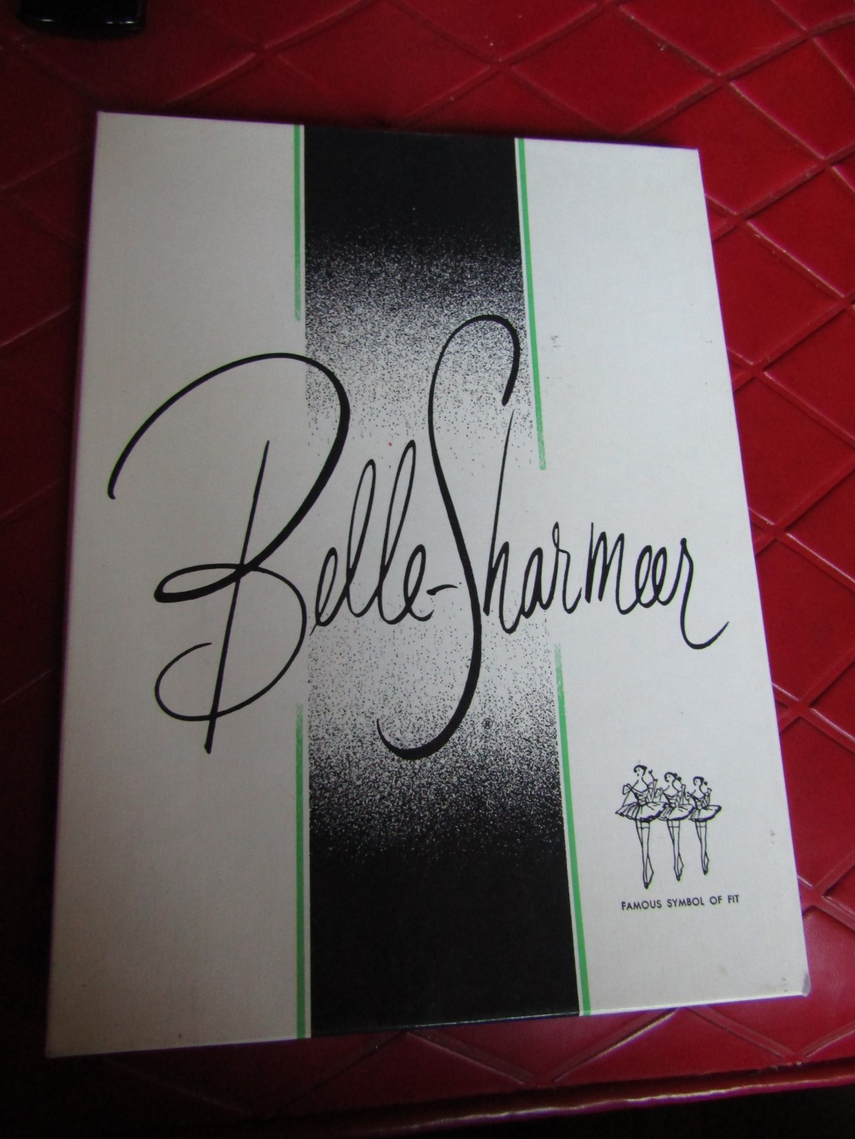 2 Pair BELLE-SHARMEER Vintage SAHARA Seamless Nylon STOCKINGS – 1950’s – Size 9