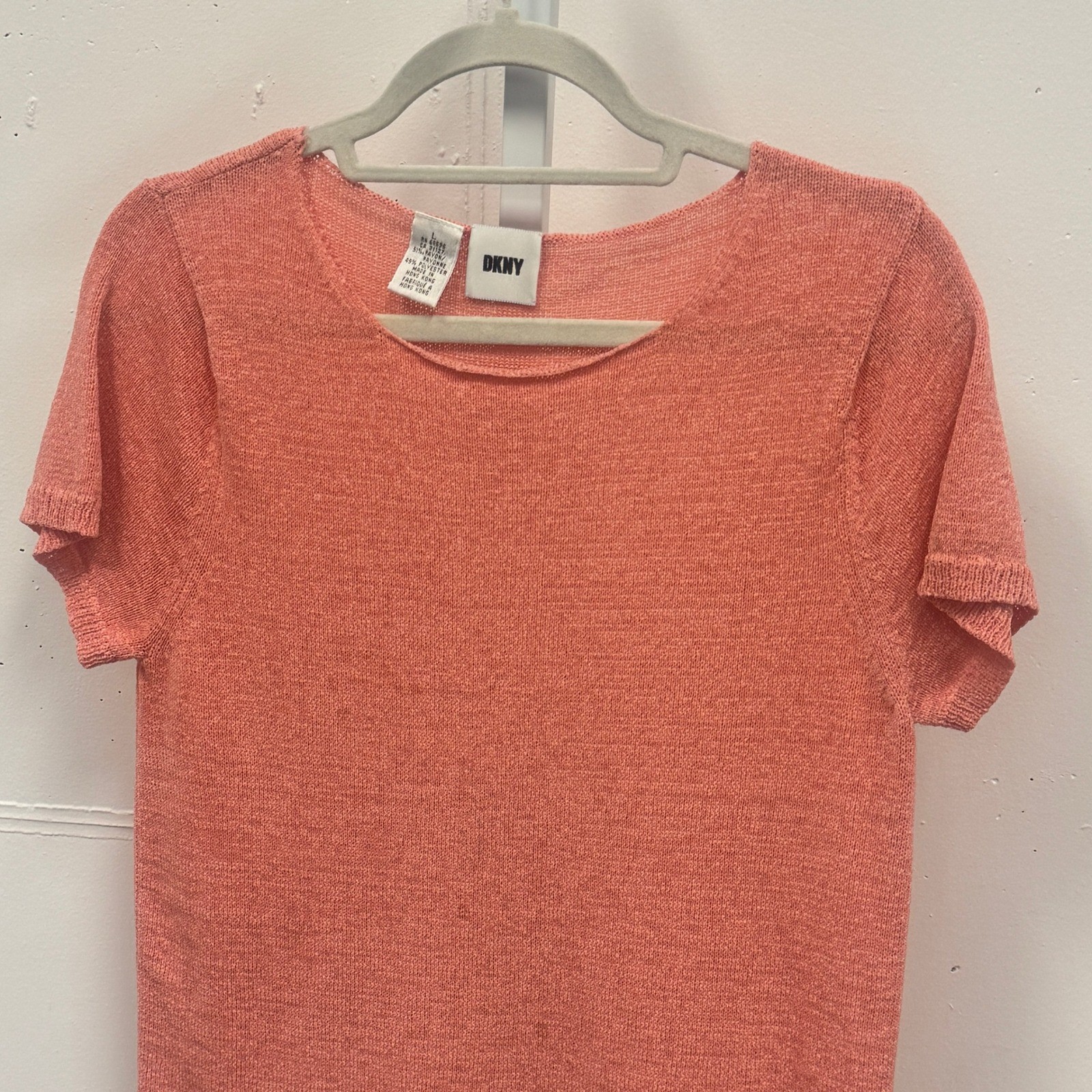 Vintage DKNY Coral Peach Knit Scoop Neck Short Sleeve Top T-shirt Size Large Y2K