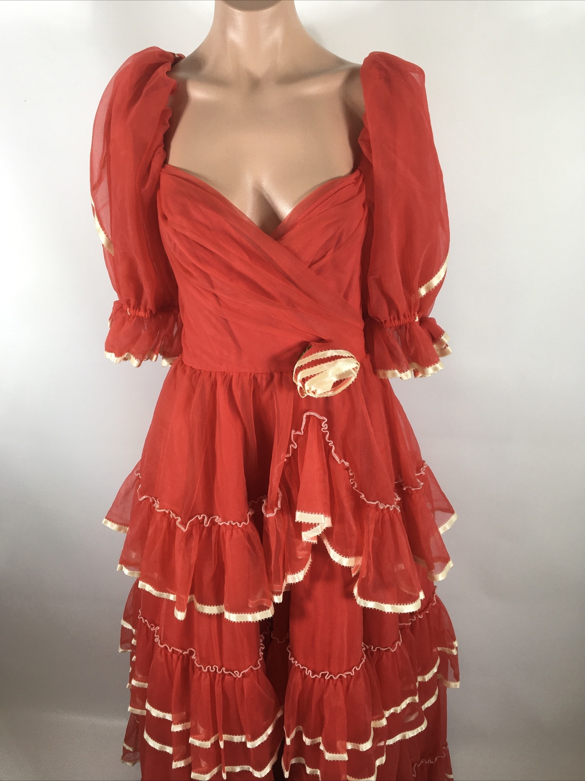 Vintage FLIRTATIONS Full Skirt GONE WITH THE WIND Ball Gown Red Lace UNION 15/16