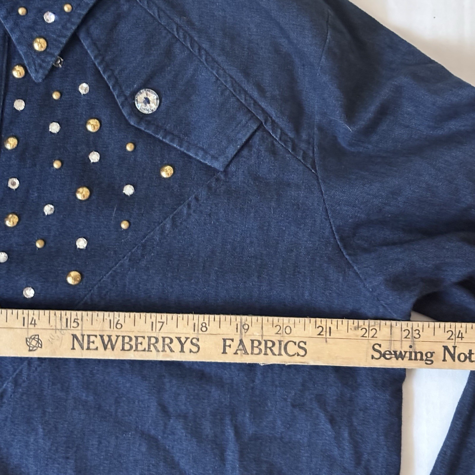 Vintage 80s Cervelle Western Denim Shirt Studded V Yoke USA Women L