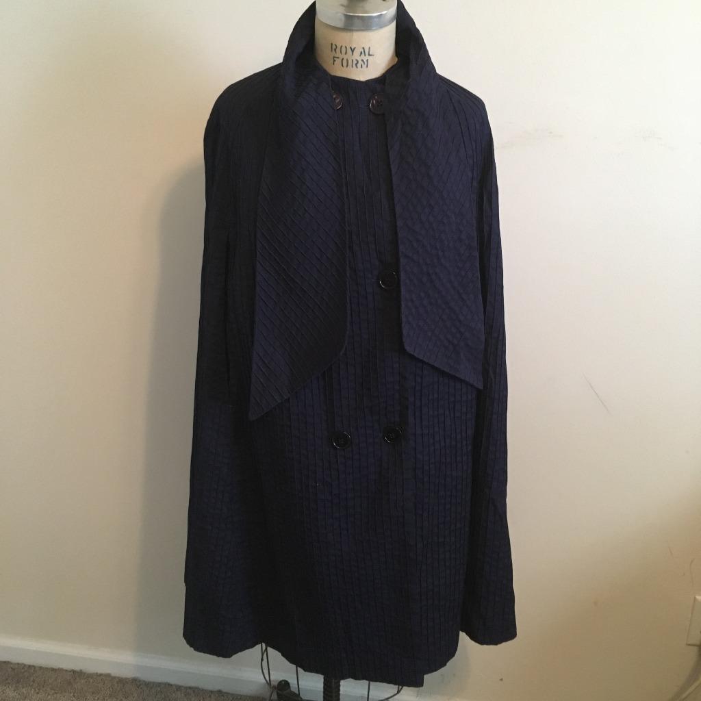 Tuxster All Purpose Vintage 1970’s Blue Pin-tucked Double Breasted Cape