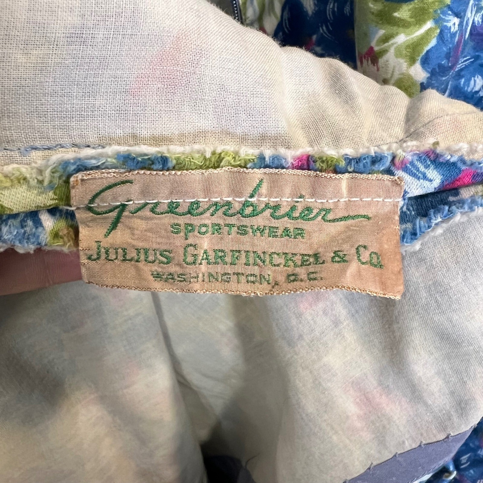 60s McMullen Greenbrier Shift Dress Floral Sleeveless Knee Length Mod VTG 18