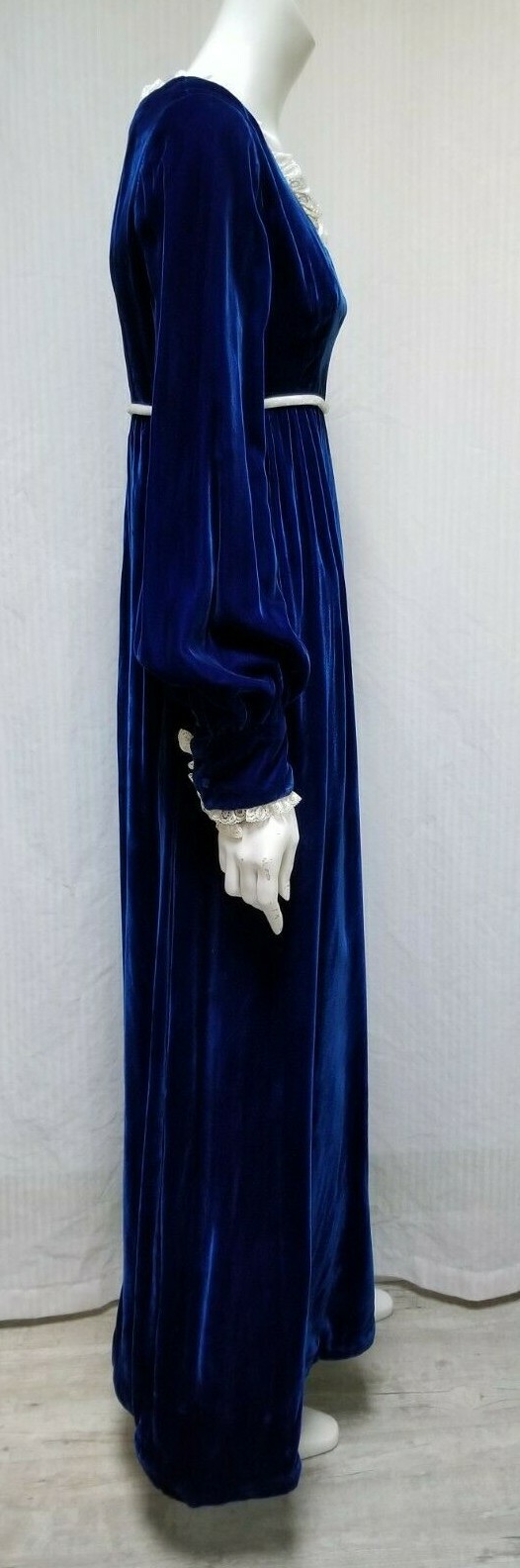Gorgeous Vintage Blue VELVET MAXI DRESS with Headband w/ Netting & Bag – Size S