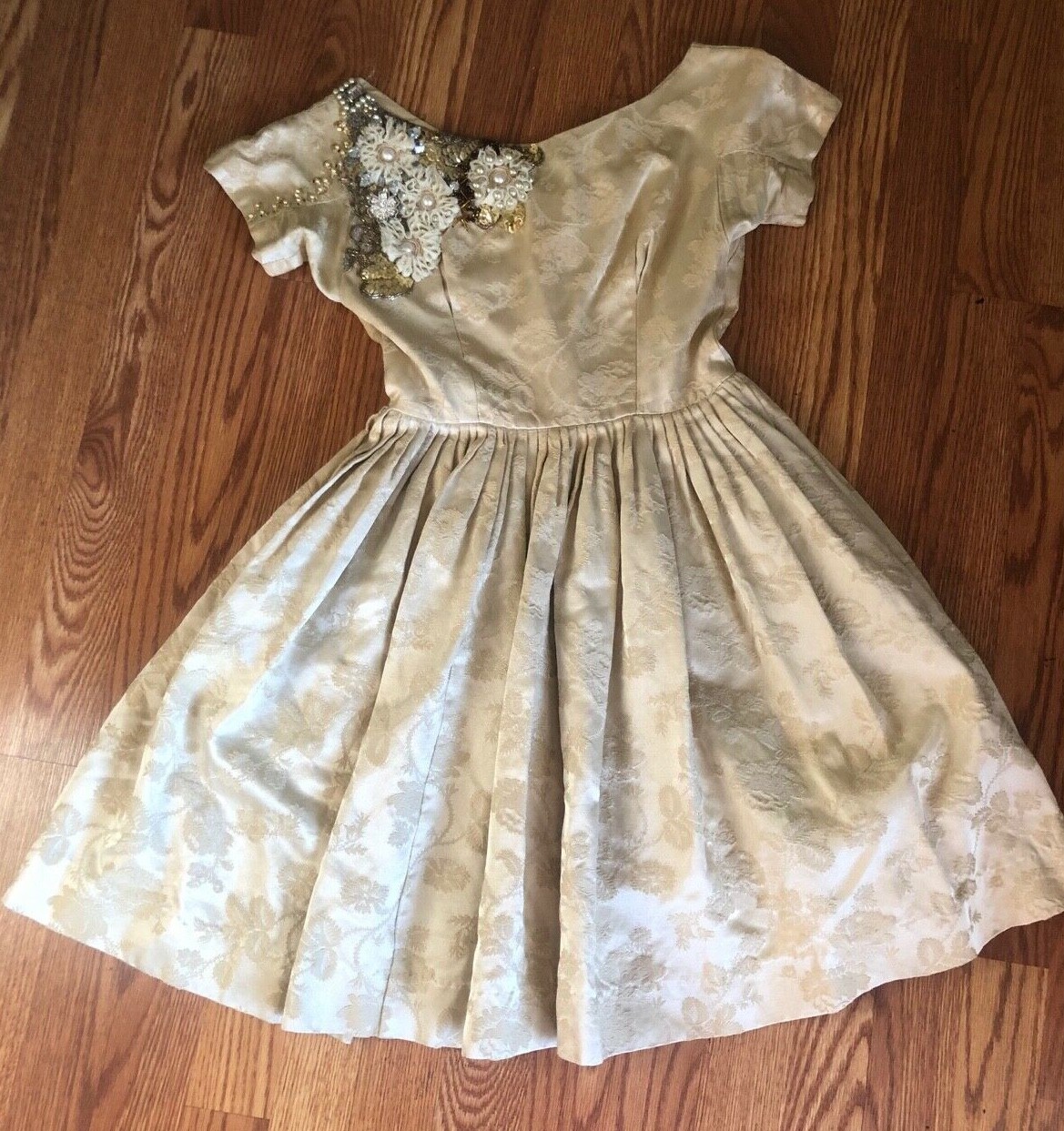 Dress XS Vtg 50s EMBOSSED LEAF BEADED SEQUIN FLORAL Applique PINUP COCKTAIL Gold