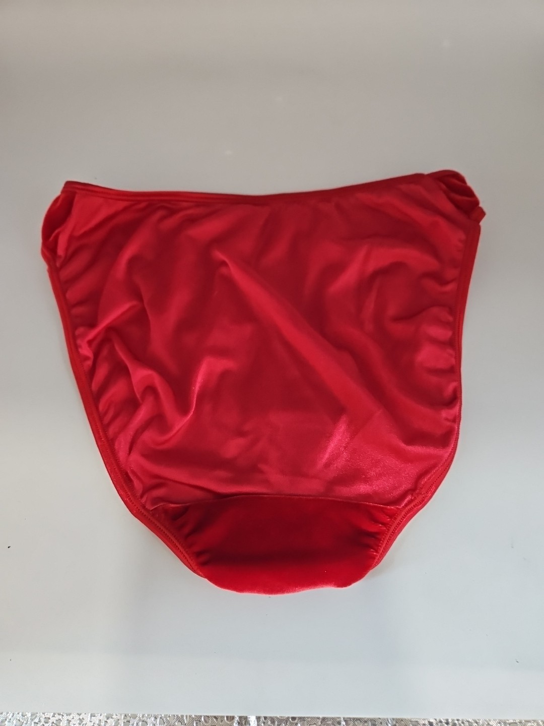 Vintage 1990’s Warner’s Body Beware Velvet Red Panties Sz Small(5)