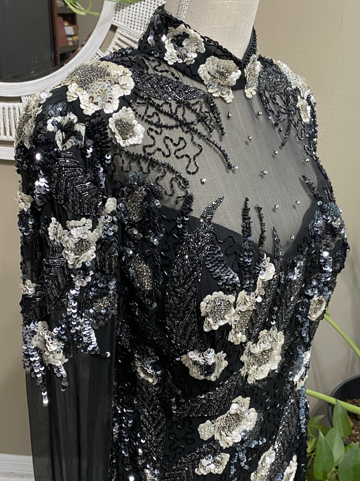 Vintage Oleg Cassini 12 fits 6/8 long sequin silk bead evening gown formal dress