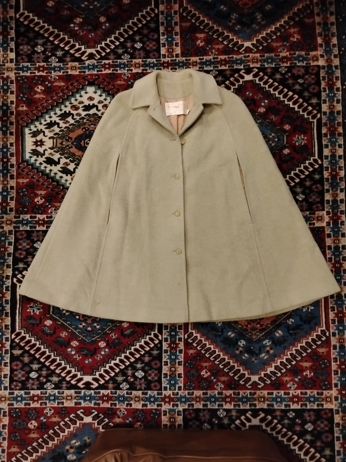 VTG 70s Pendleton 100% Virgin Wool Camel Cape Coat Arm Slits Satin Lined Sz 14