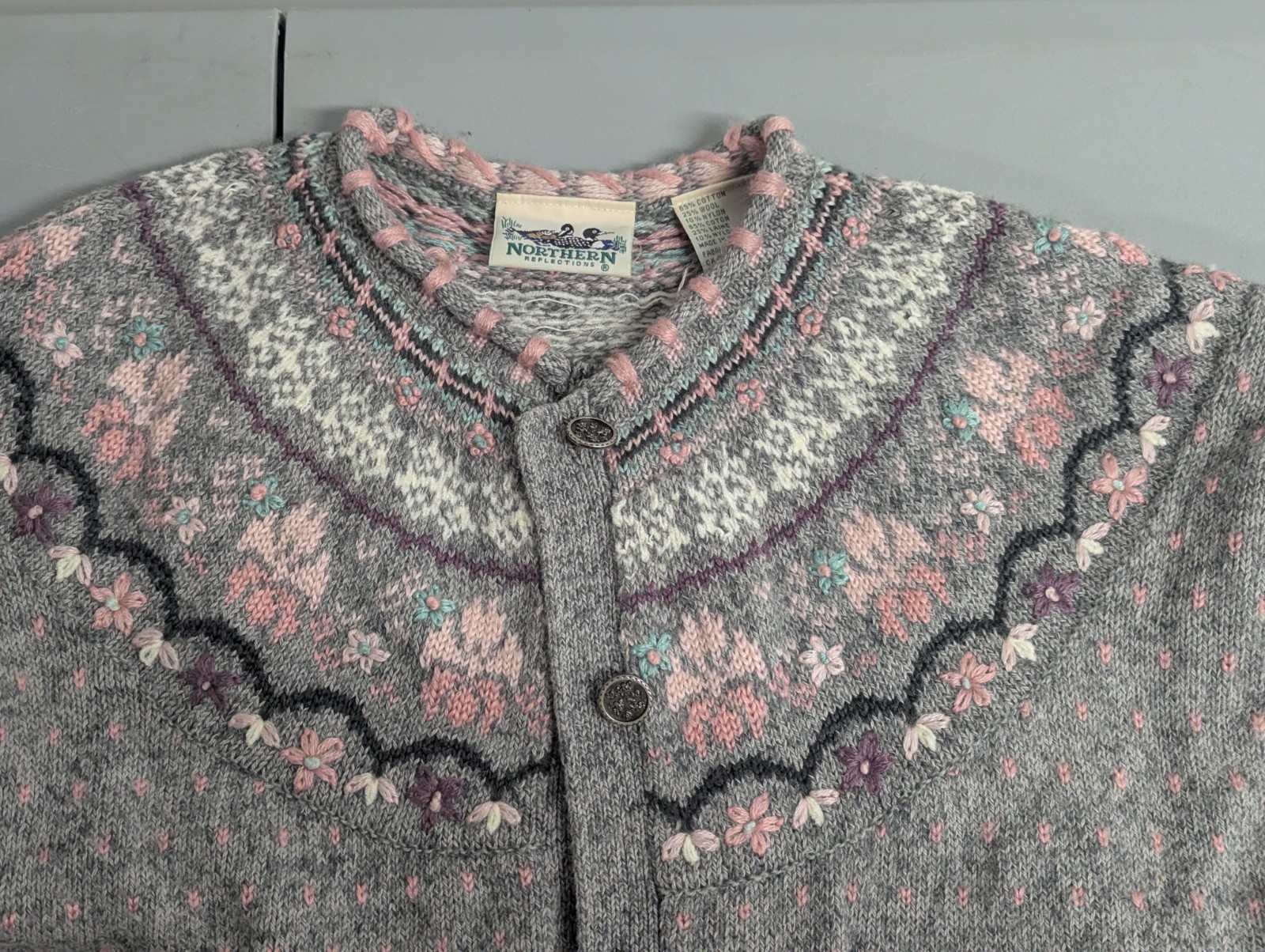 Vintage NORTHERN REFLECTIONS Gray & Pink Fair Isle Cardigan Sweater Size M