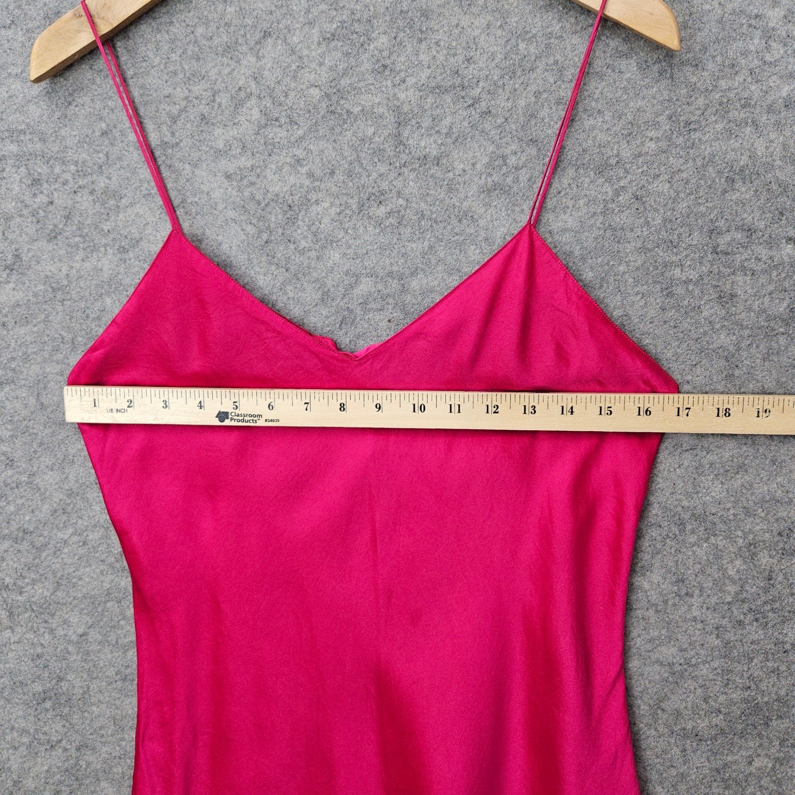 Victoria’s Secret Women’s Pink Nightie Top Size L Silk Vintage Gold Label V-Neck