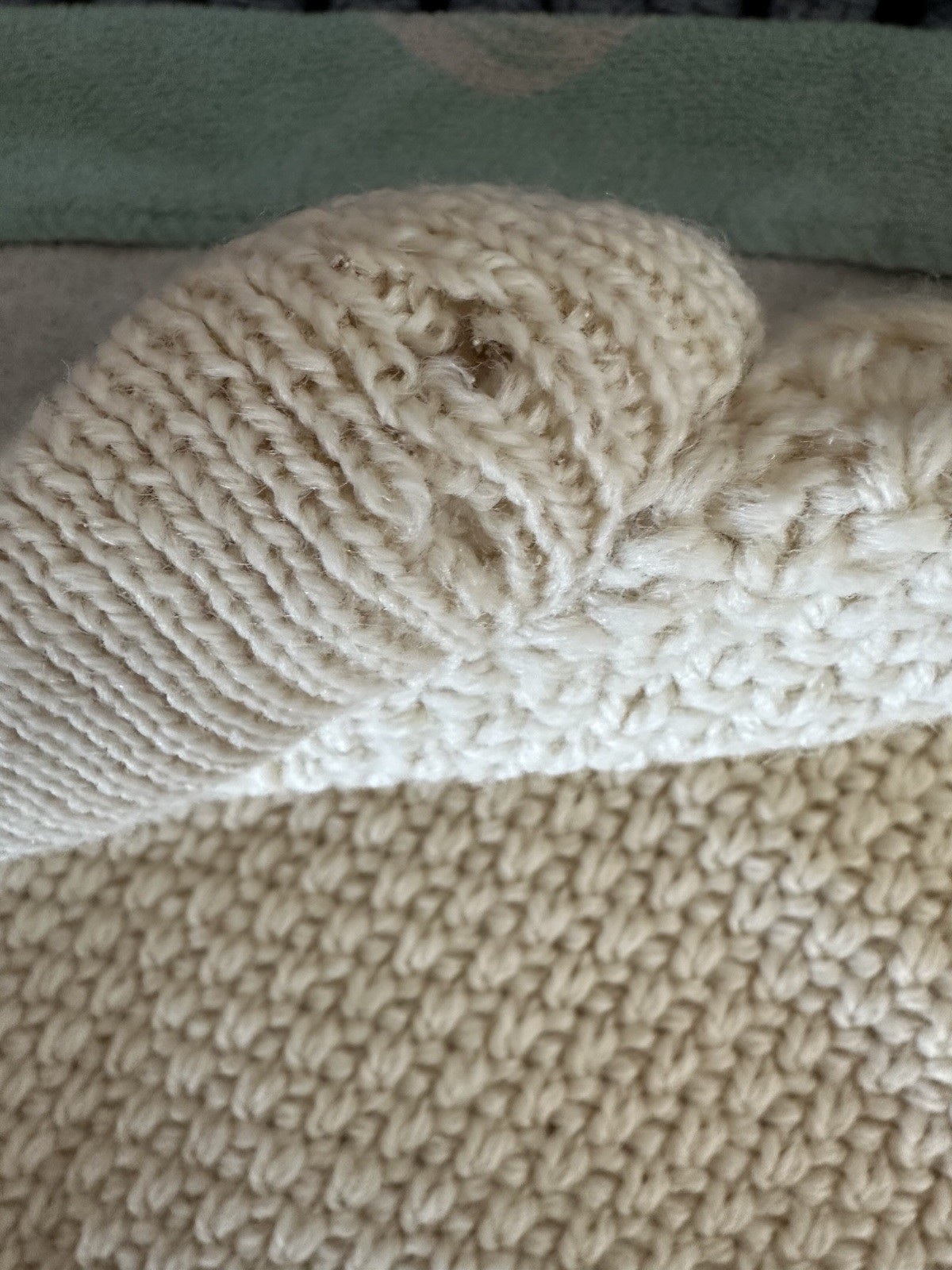 Country Collection Ireland Cable knit Sweater Size L 100% Pure New Wool Unisex