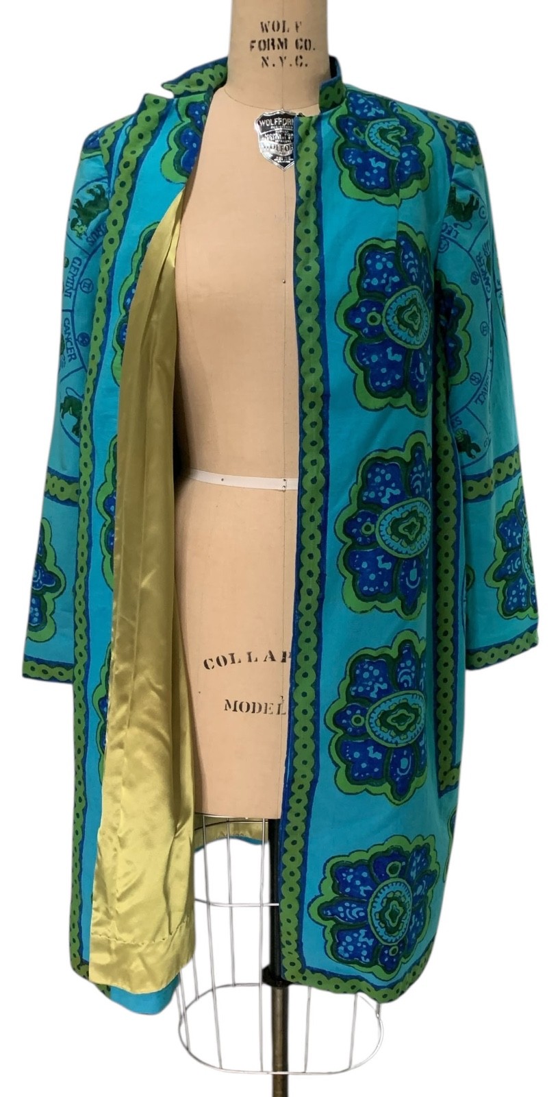 Vintage 60s Women’s ZODIAC PRINT Open Front Cotton Coat Dress Topper – Sz M/L