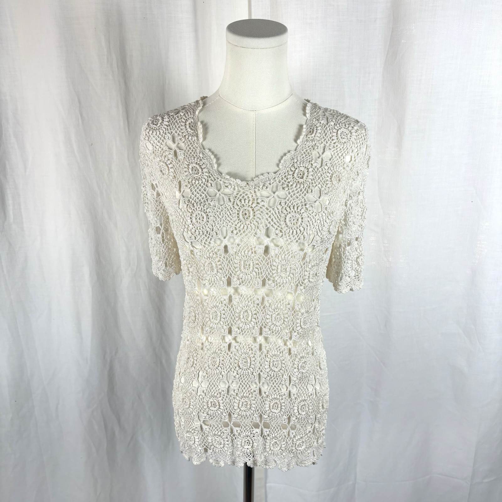 Vintage 70s Hand Crocheted Boho Crochet Top Cream Floral Lace Festival Hippie M
