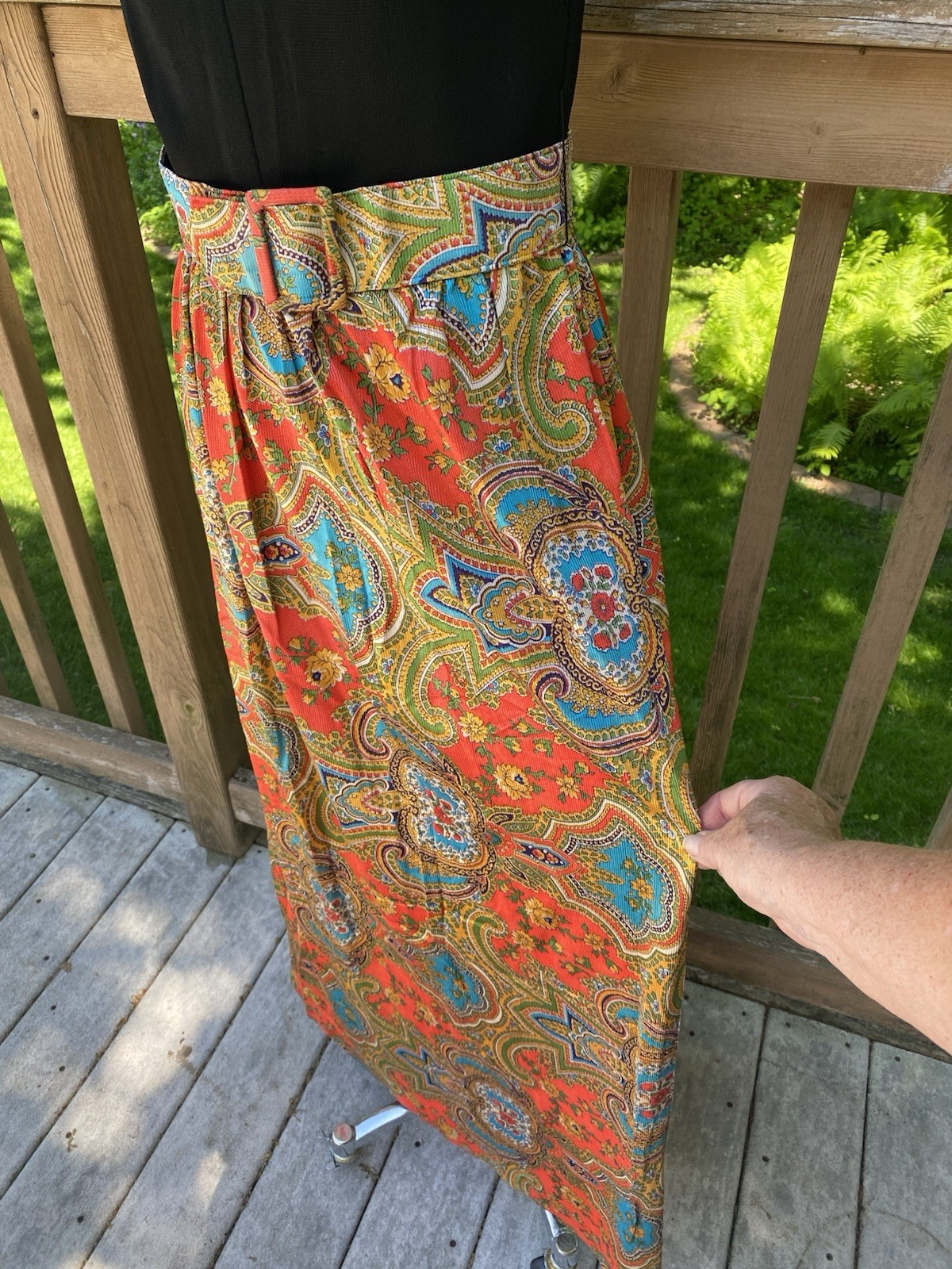 Vtg 70s Psychedelic Long Skirt w Belt Maxi Hostess Dress Black Bodice Size 9 10