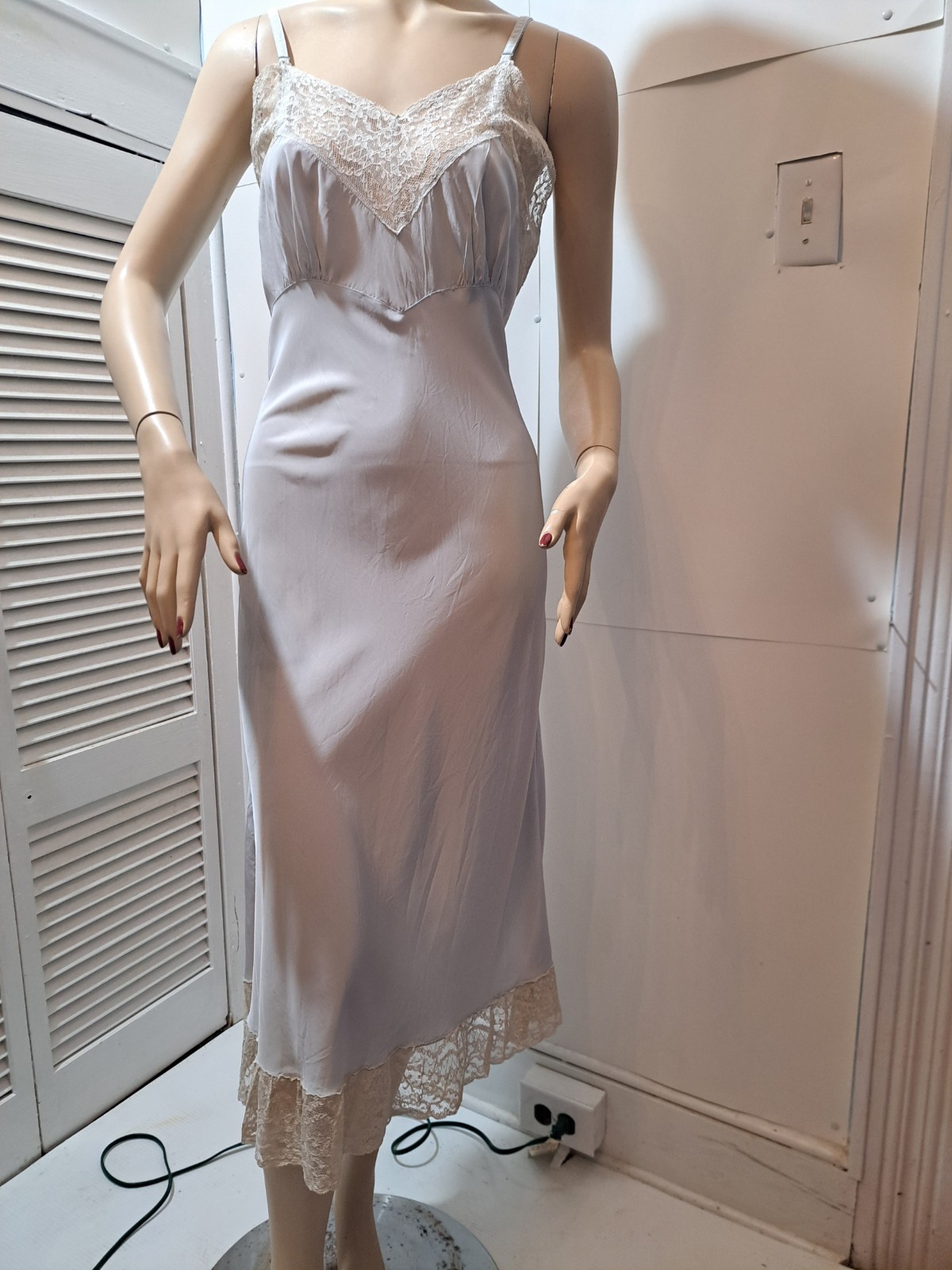 Vintage 1940s Baby Blue Bias Cut Rayon Lace Romantic SLIP / SLIP DRESS Size S