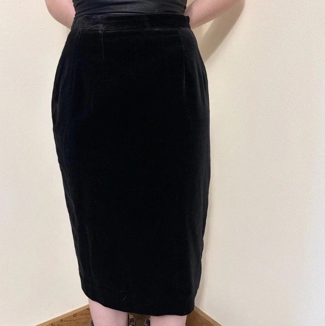 Vintage Guy Laroche Black Velvet Pencil Skirt XXS XS Goth Retro Designer France