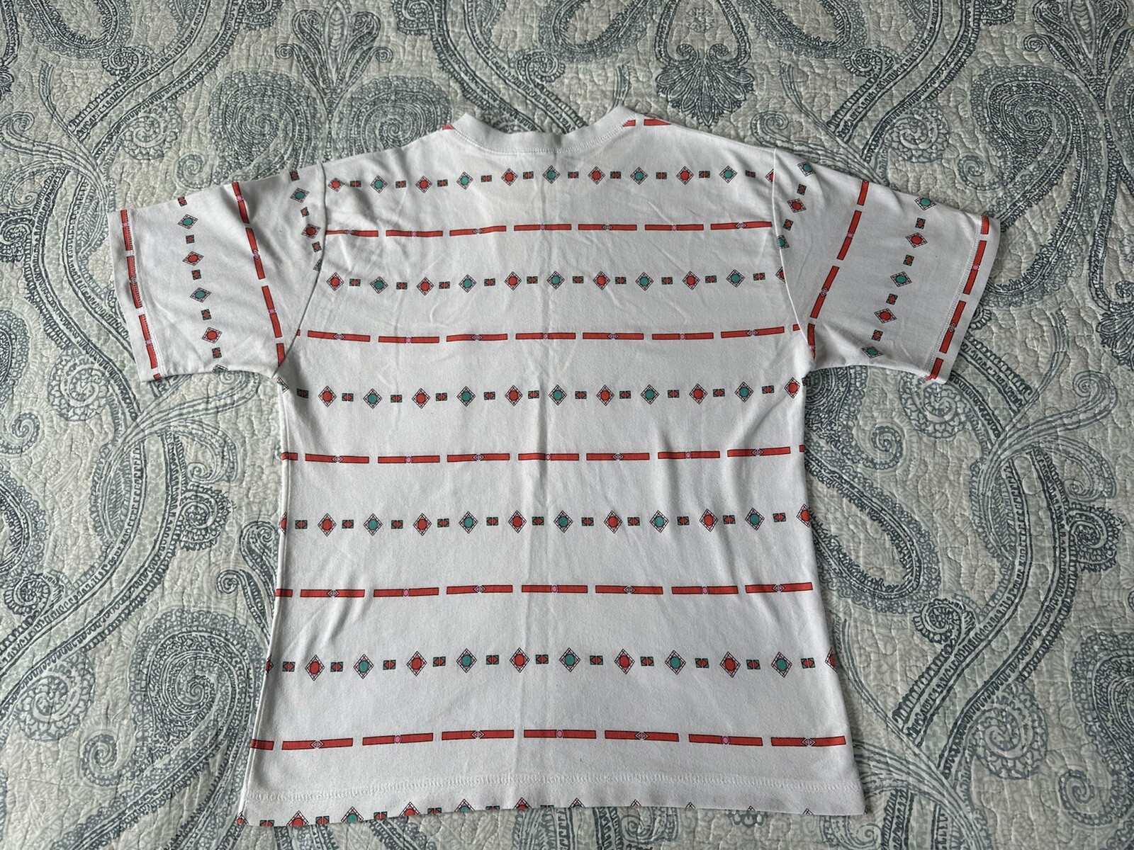 Vintage 1980’s Woman’s Incognito Pocket T-Shirt Geometric Shapes Design Size L ?