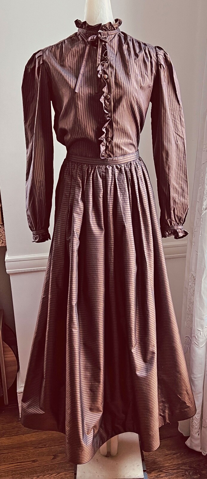 Vintage 1960s Nina Ricci “Boutique” Silk Taffeta Skirt and Blouse Size 40 ZZ103
