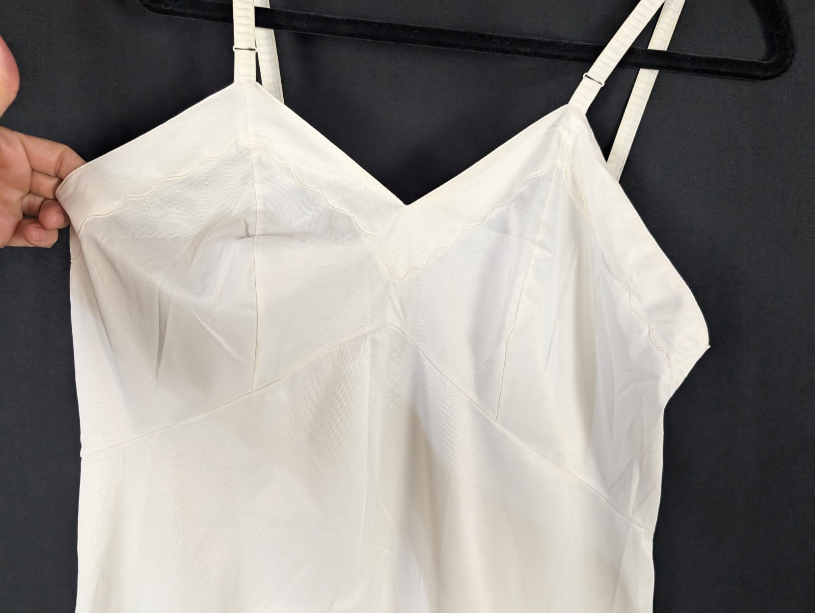 Vintage Montgomery Ward White Slip Sz 32-L