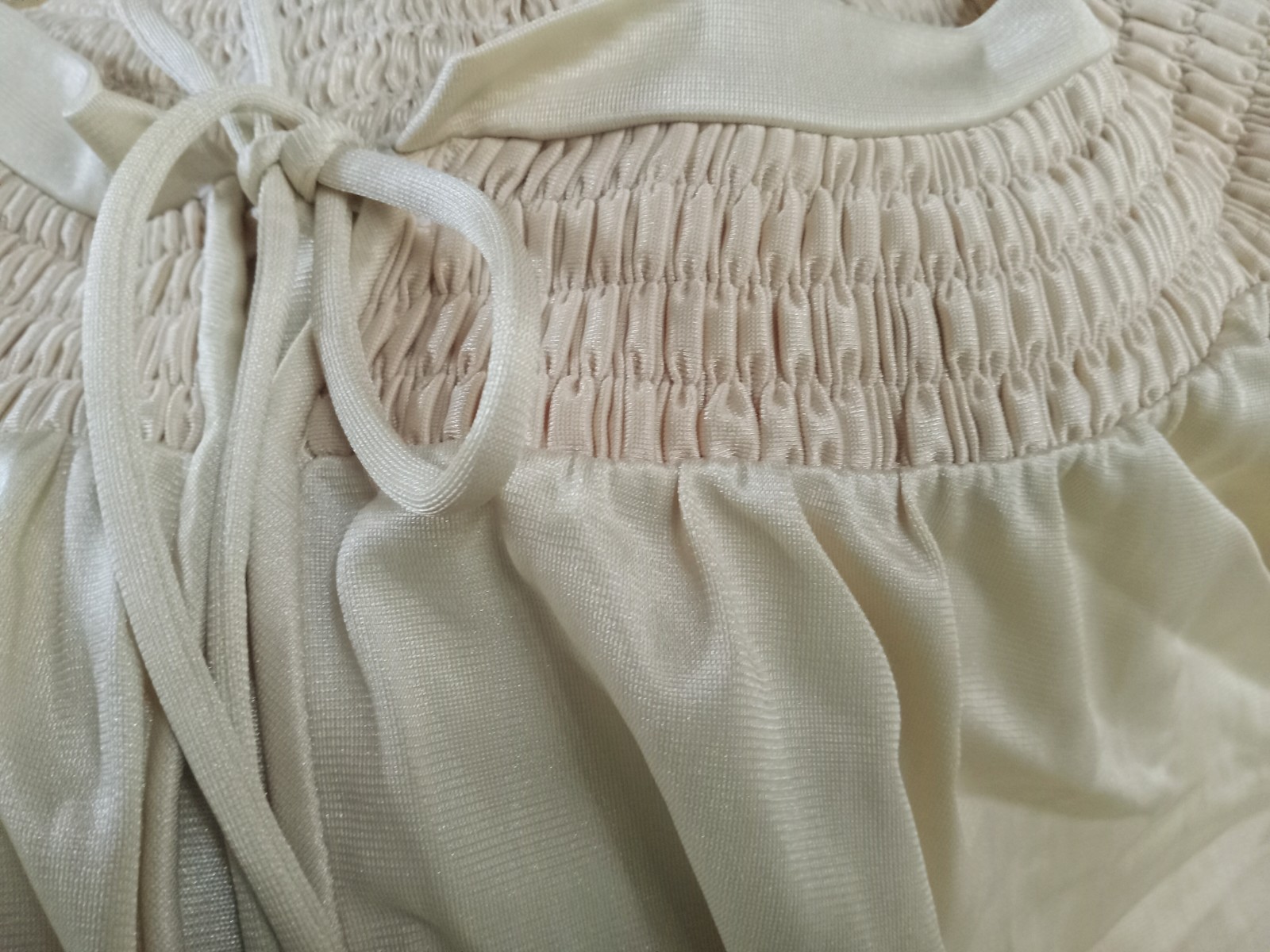 Vintage 1960s Sears Women’s Sz M 56″Long Champagne Gold gown Robe Peignoir Set