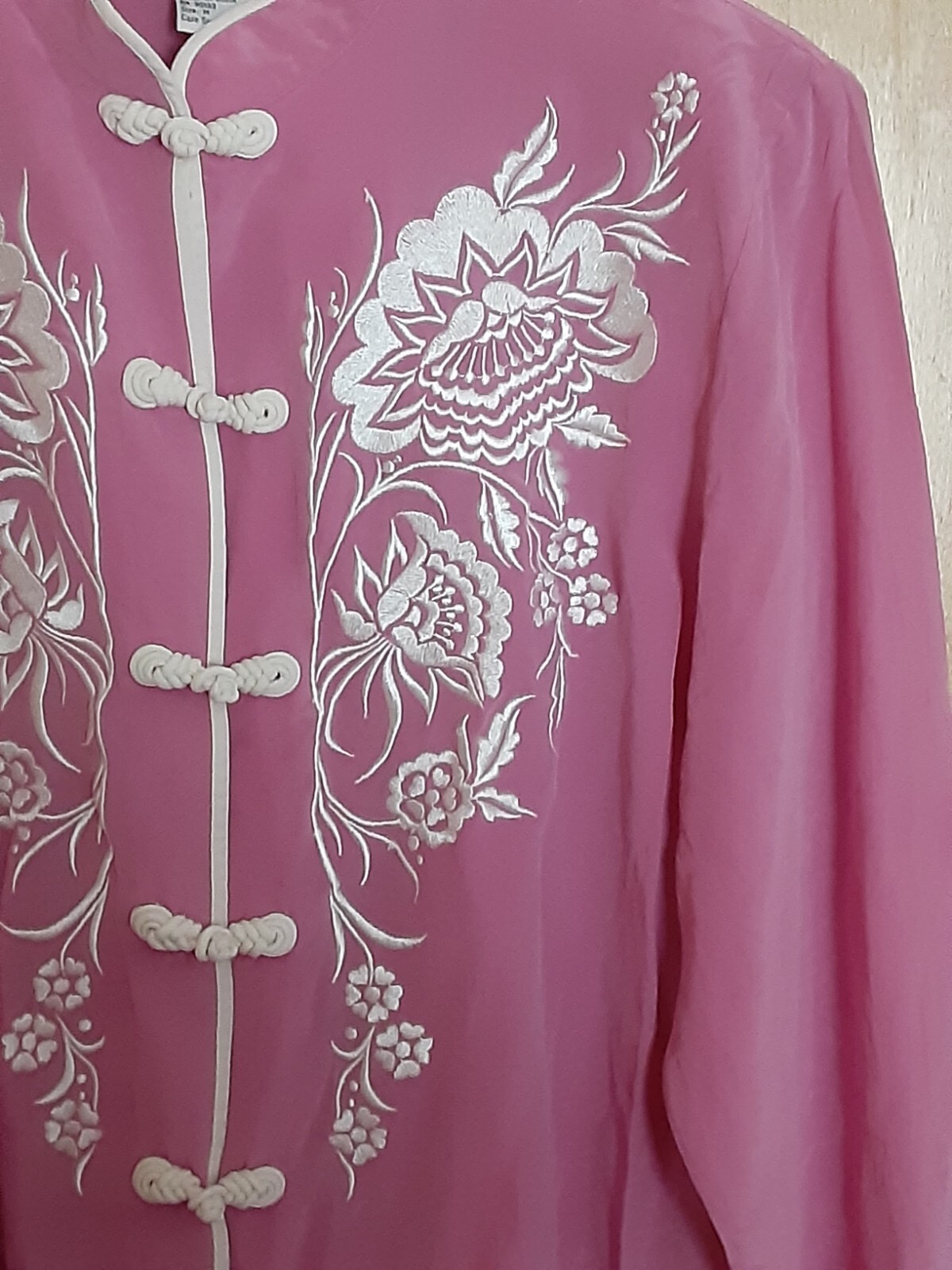 Bob Mackie 100% Silk pink asian style blouse size M w/ Floral Embroidery