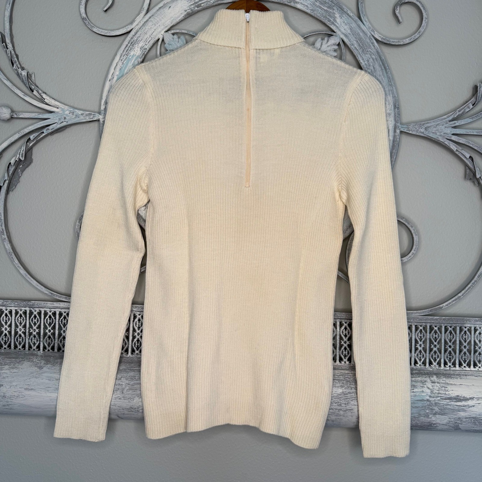 Vintage 1970s Cream Ribbed Mock Neck Sweater Back Zip Wool Blend Small