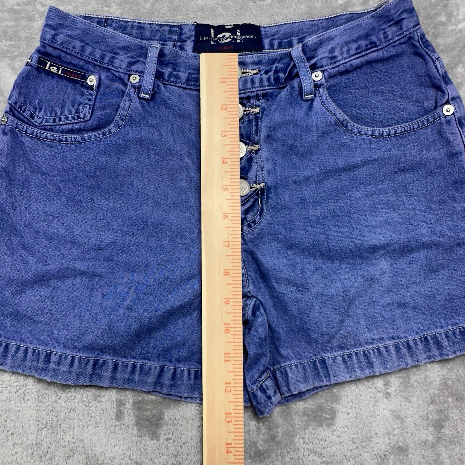 Vintage LEI Y2K 90’s High Rise Button Fly denim jean shorts 100% Cotton Size 7