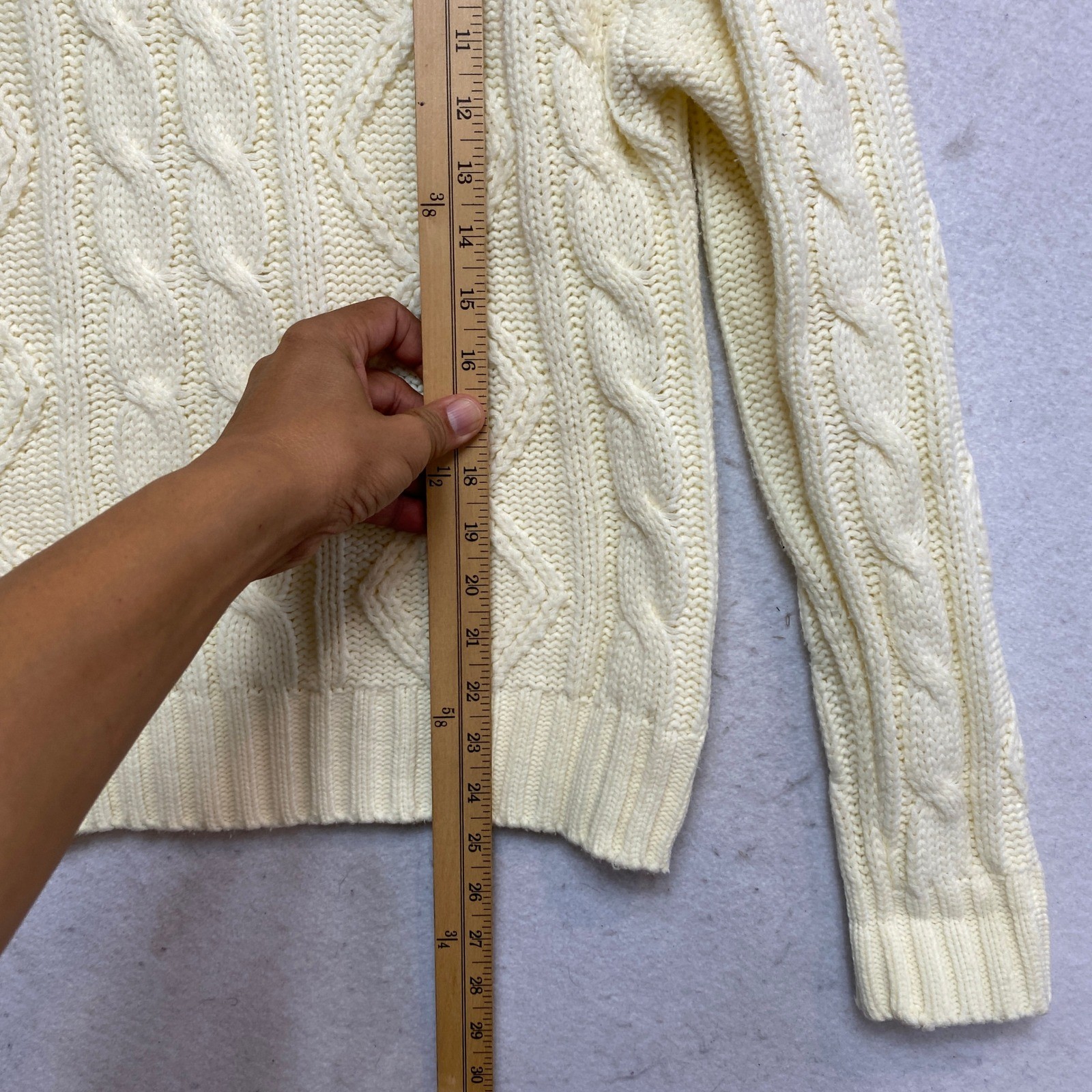 Sears Kings Road Sweater Womens Medium Cream Vintage Crewneck Ivory Cable Knit