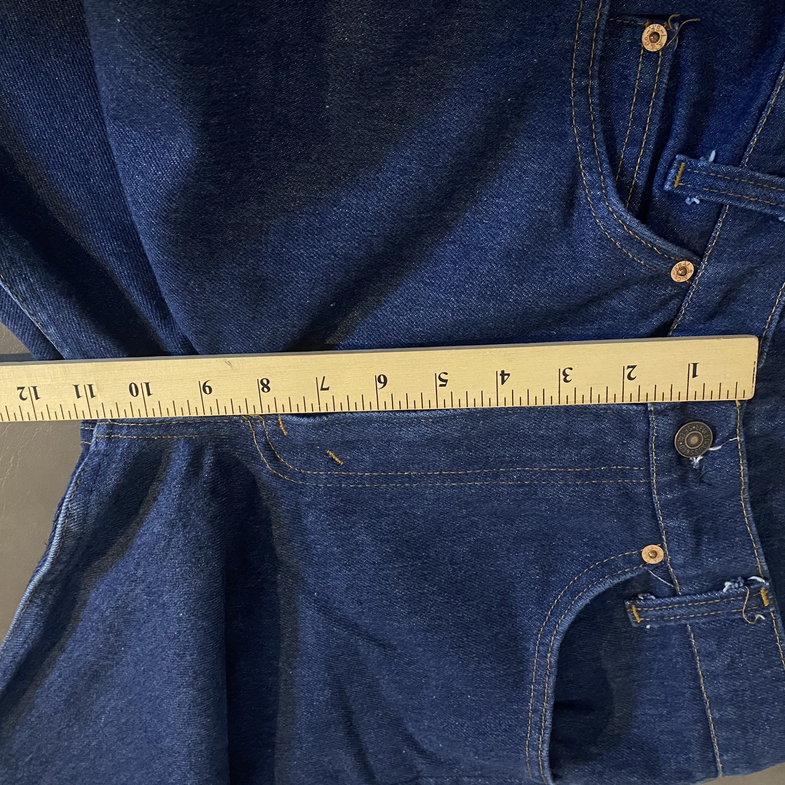 Vintage Levi’s 1983 546 Women’s Jeans Retro 80’s Vibe 30×29 Orange Tab