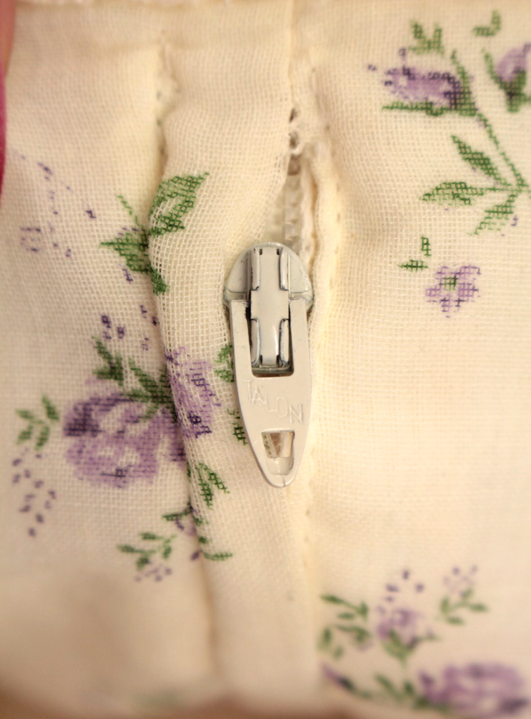 Vtg Women’s 70s Gunne Sax Cream & Purple Floral Maxi Prairie Dress XS/S 1970s