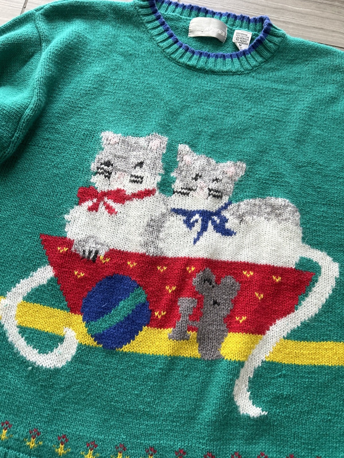 Vintage 90s Knit Sweater Cat Graphic Green Crewneck Cottagecore Kitten Mouse